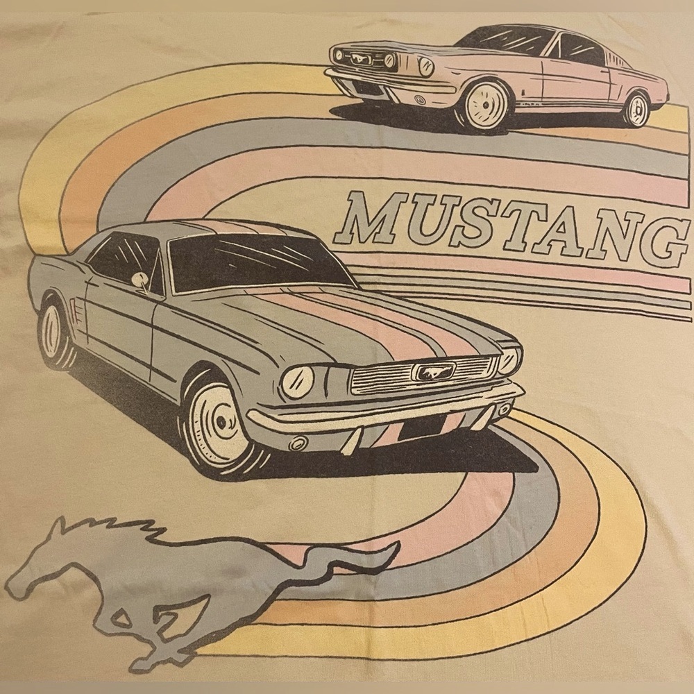 American Eagle Outfitters Oversized Graphic Ford MustangT-shirt